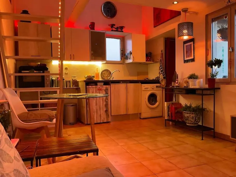 Appartement 1 Chb, Calme, Lumineux, Clim, Terrasse Avignon 0*,